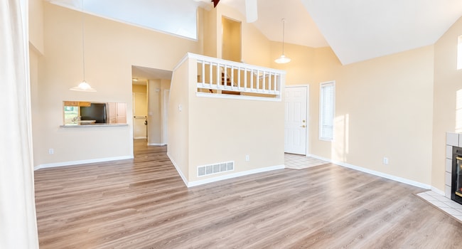 Building Photo - 4846 Macintosh Pl
