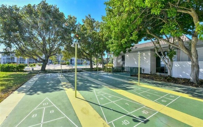 Building Photo - 4340 Falmouth Dr