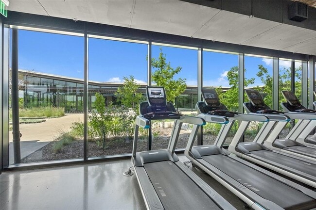 Building Photo - 8400 Ambergill Ct