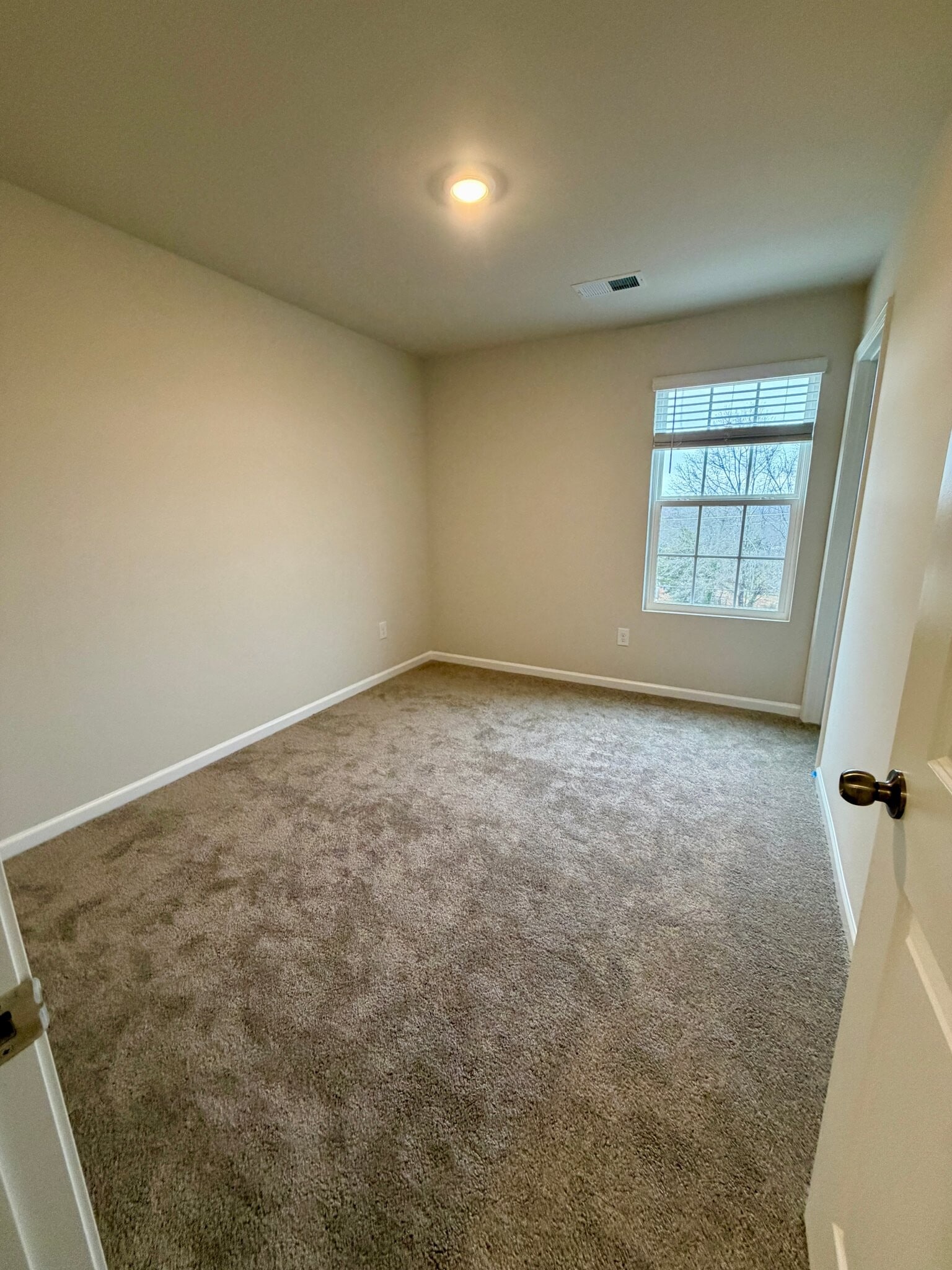 Building Photo - 401 Mopar Ln