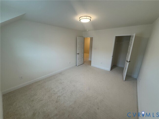 Building Photo - 10873 Farmstead Ml Ln