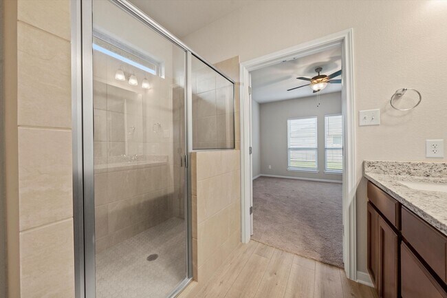 Building Photo - AVAILABLE NOW! Beautiful 3 Bedroom Home Located in Temple, Texas!