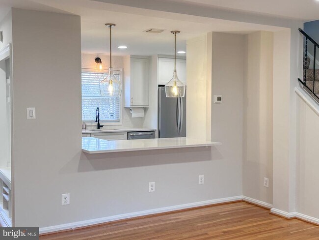 Building Photo - 226 Guthrie Ave