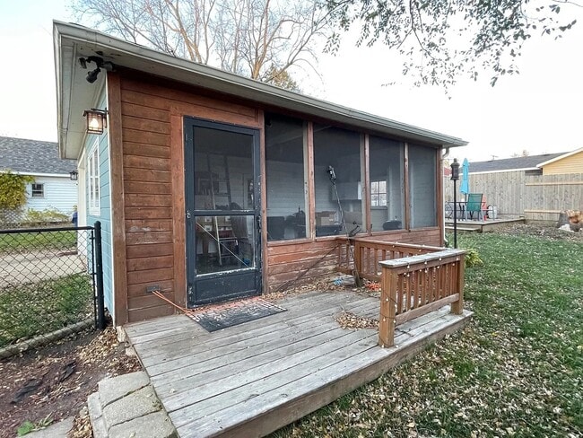 Building Photo - 926 N 12th St