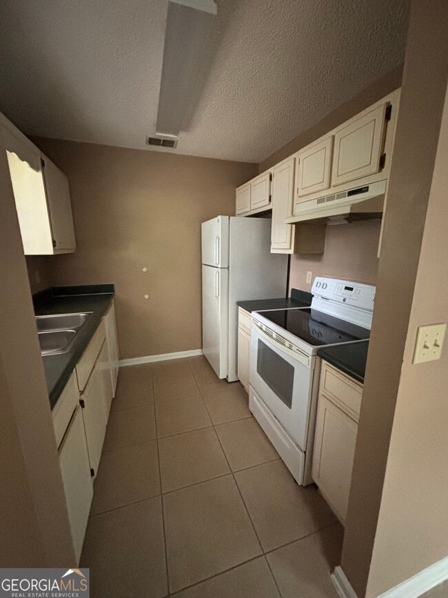 Building Photo - 183 Talbot Ct