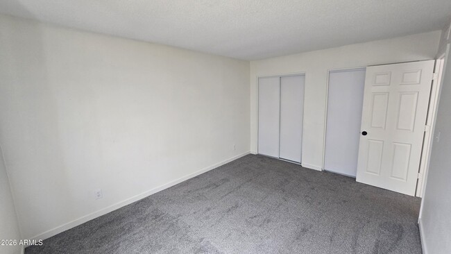 Building Photo - 1447 N 53rd Dr