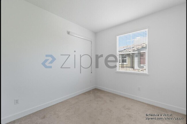Building Photo - 34856 Awning Ter