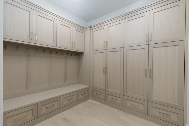 Building Photo - Gorgeous Custom Single Story with RV Garage