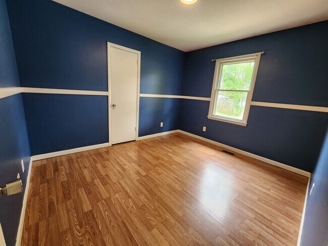 Building Photo - AMAZING 1 Level Columbia, TN Charmer!