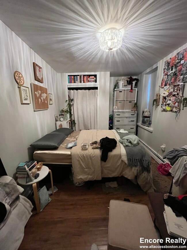 Building Photo - 153 Salem St