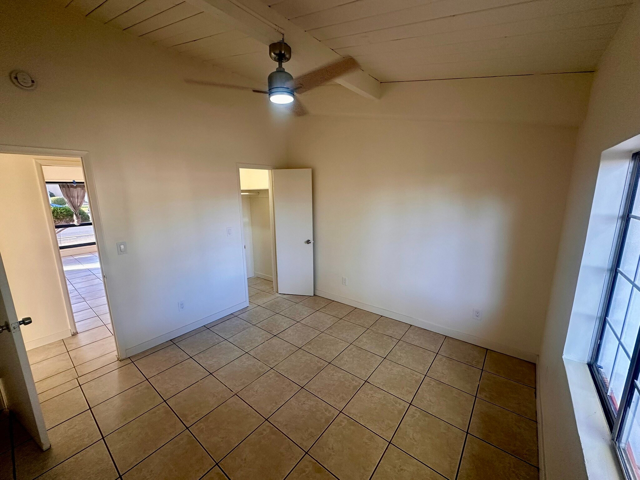 Building Photo - 4327 Clairemont Mesa Blvd