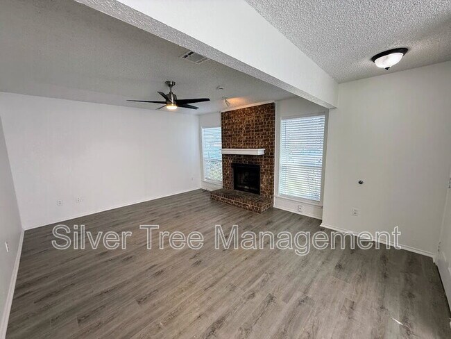 Building Photo - 2326 Summer Pl Dr