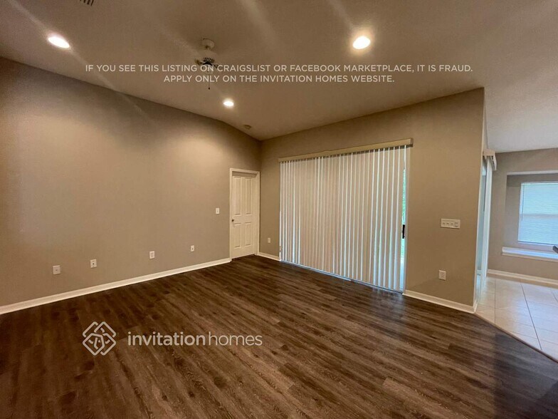 Building Photo - 13030 Old Florida Cir