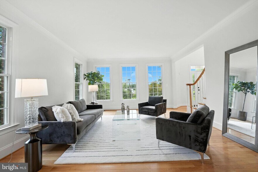 Building Photo - 6634 Brawner St