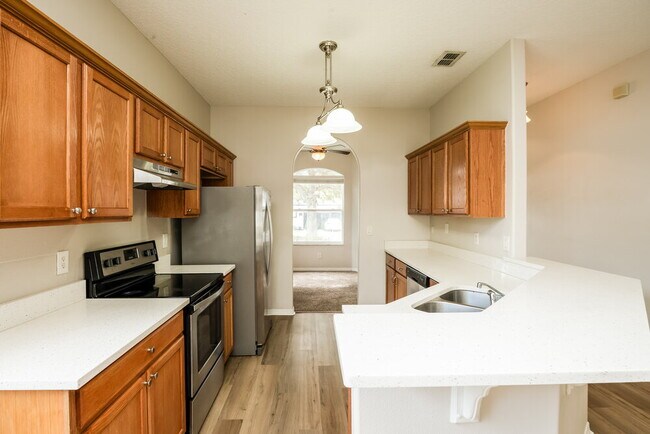 Building Photo - 1741 Mountclair Ct