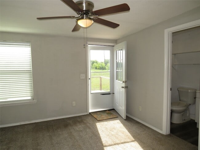 Building Photo - 4647 Bonnie Brae St