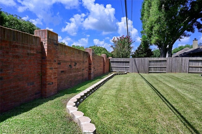Building Photo - 4530 Topaz Trail Dr