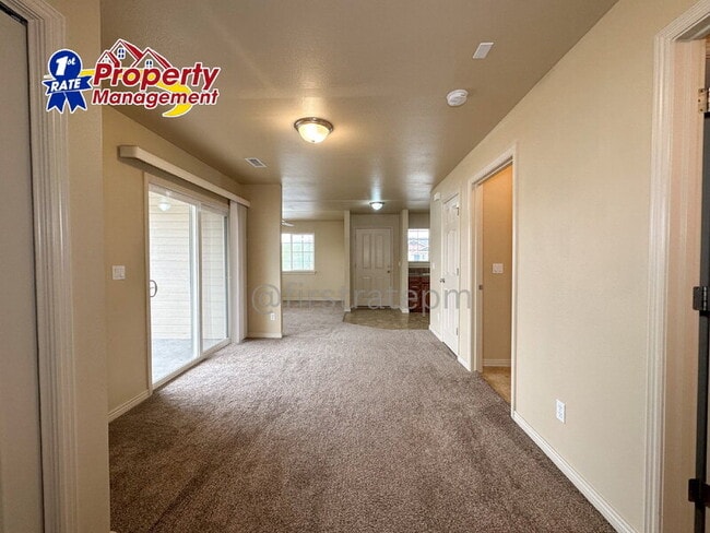 Building Photo - 5936 Ellens Ferry Dr