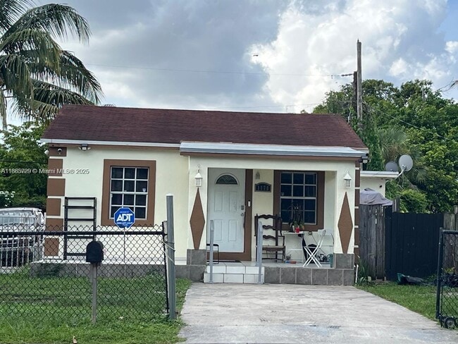 Building Photo - 1178 NW 105th Terrace