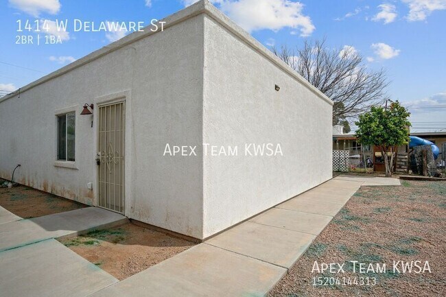 Building Photo - 1414 W Delaware St