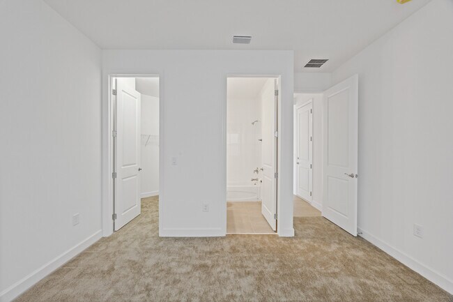 Building Photo - Tamarind Grove Lane