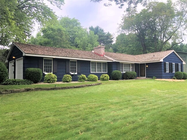 Building Photo - 5826 Barton Rd