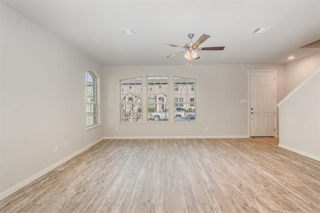 Building Photo - 3324 Solana Cir