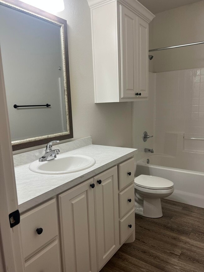 Building Photo - 2507 111th St