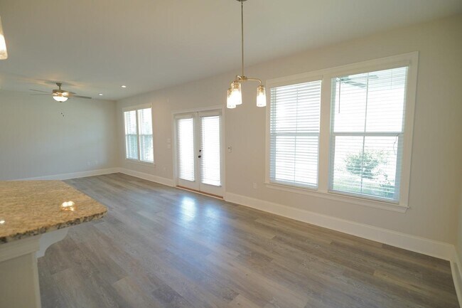 Building Photo - 3846 Arbor Dr