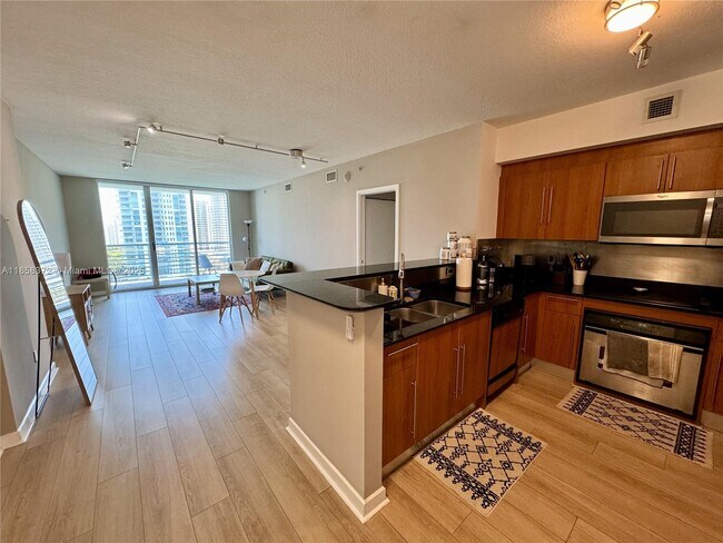 Building Photo - 335 S Biscayne Blvd