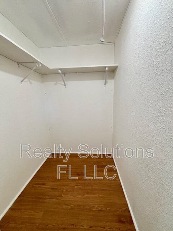 Building Photo - 15518 Lake Apopka Rd