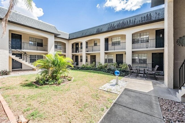 Building Photo - 3718 W McKay Ave