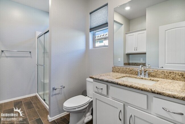 Building Photo - Beautiful 3Bdm 3Ba Home with Den in Waddell Near the 303!