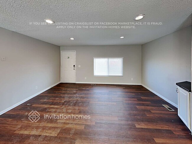 Building Photo - 15062 Kelly Pl