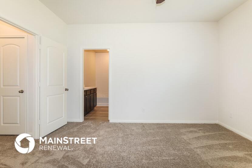 Building Photo - 26877 Steinbeck Dr