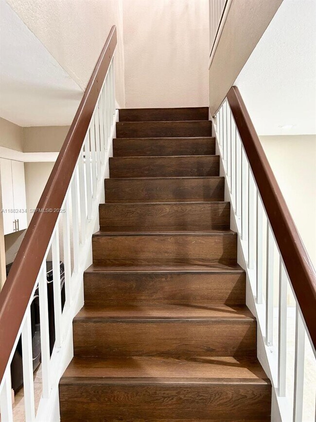 Building Photo - 875 NW 80th Terrace