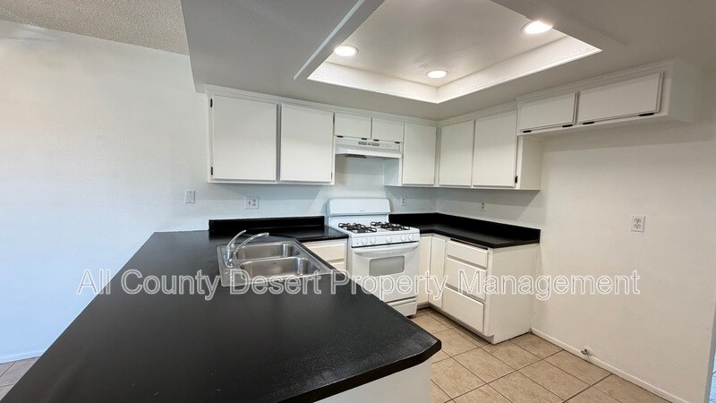 Building Photo - 32530 Canyon Vista Rd