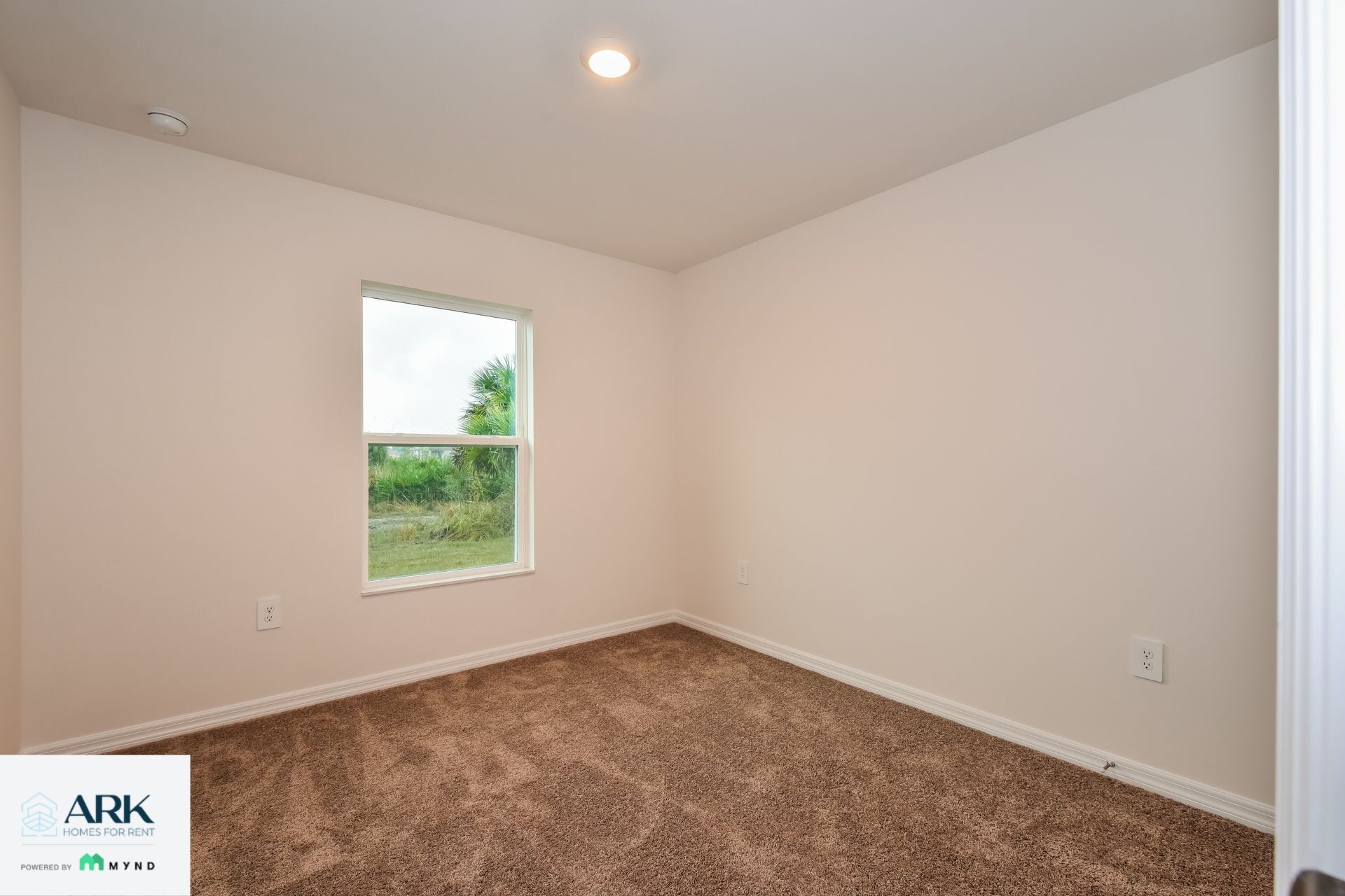 Building Photo - 852 Youngreen Dr