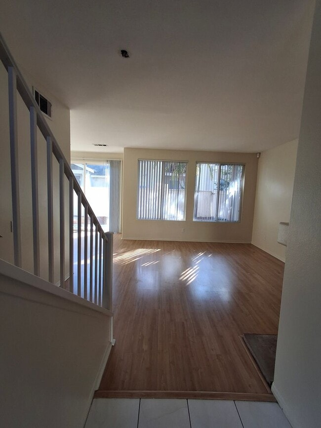 Building Photo - RECENTLY REDUCED!!! Beautiful Home in the Heart of it all. MUST SEE!