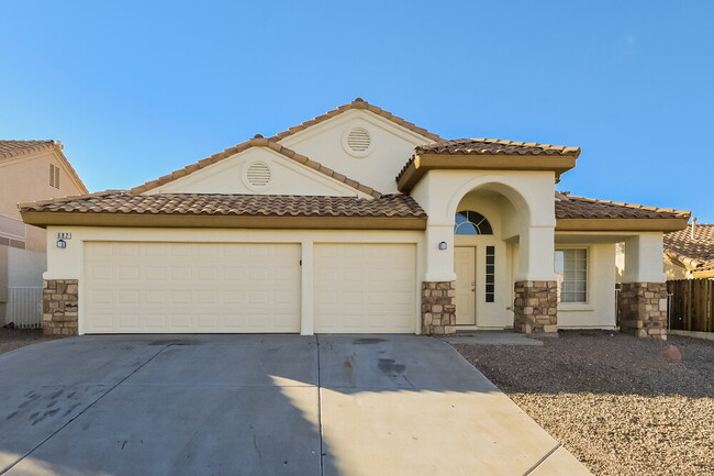 Building Photo - 682 Covina Dr