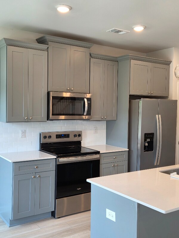 Building Photo - 308 Shine Dr
