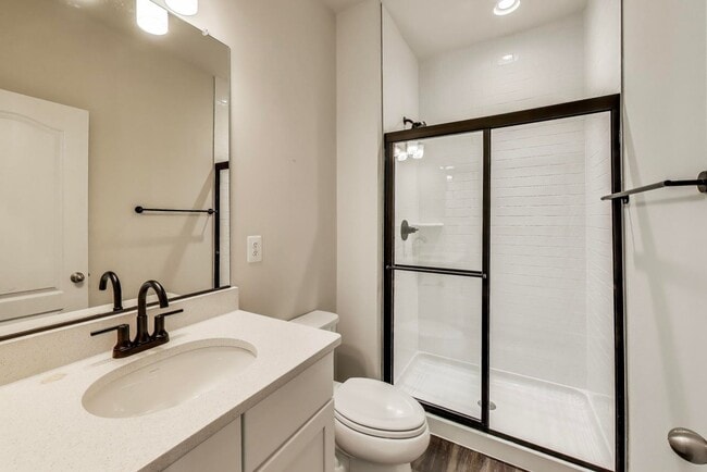 Building Photo - Luxurious on Lanham Hill - 3 + 3.5 Near New TH 3 bed + 3 Ba