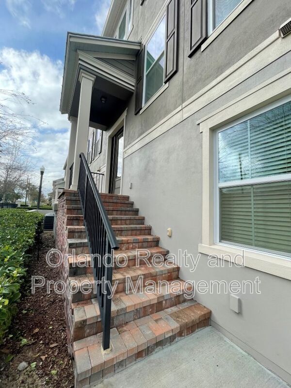 Building Photo - 191 Sun Palm Ln