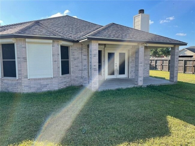 Building Photo - 7902 Snake River Dr