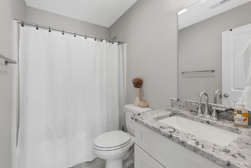 Building Photo - 32 English Commons Dr