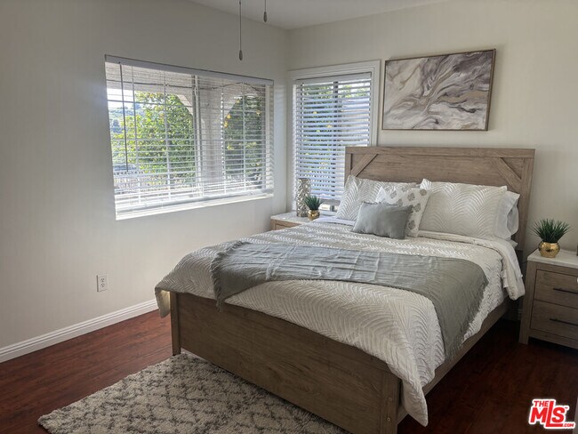 Building Photo - 2723 Ballard St