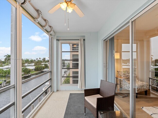 Building Photo - 1481 S Ocean Blvd