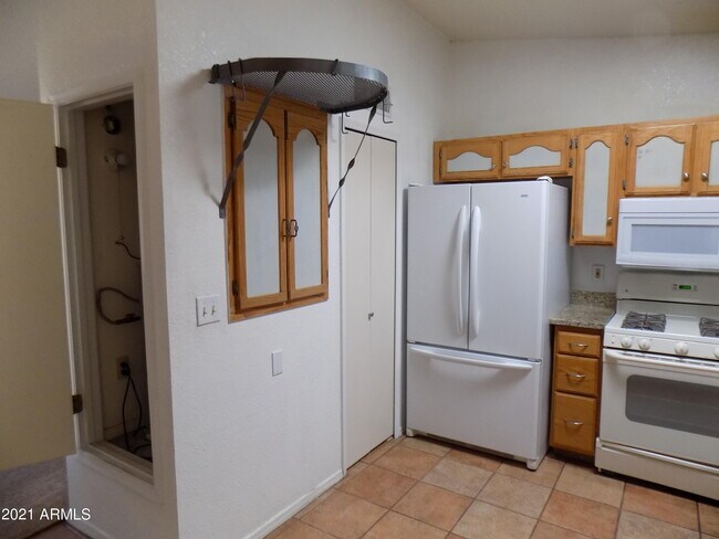 Building Photo - 5354 Desert Shadows Dr