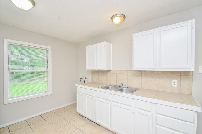 Building Photo - 4419 Friar Point Rd
