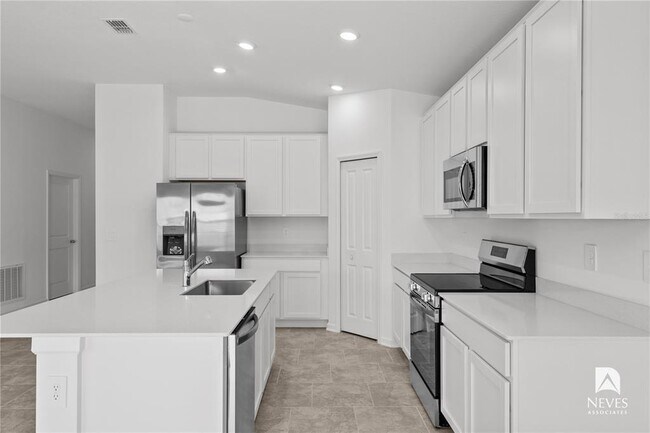 Building Photo - 4847 Edensbridge Ln